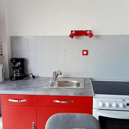 Beautiful Studio Close To The 아파트 *